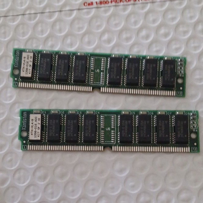 Kingston KTH-ML/4B 8MB Kit (2x4MB) 72-Pin SIMM RAM PC-133 Total 8MB