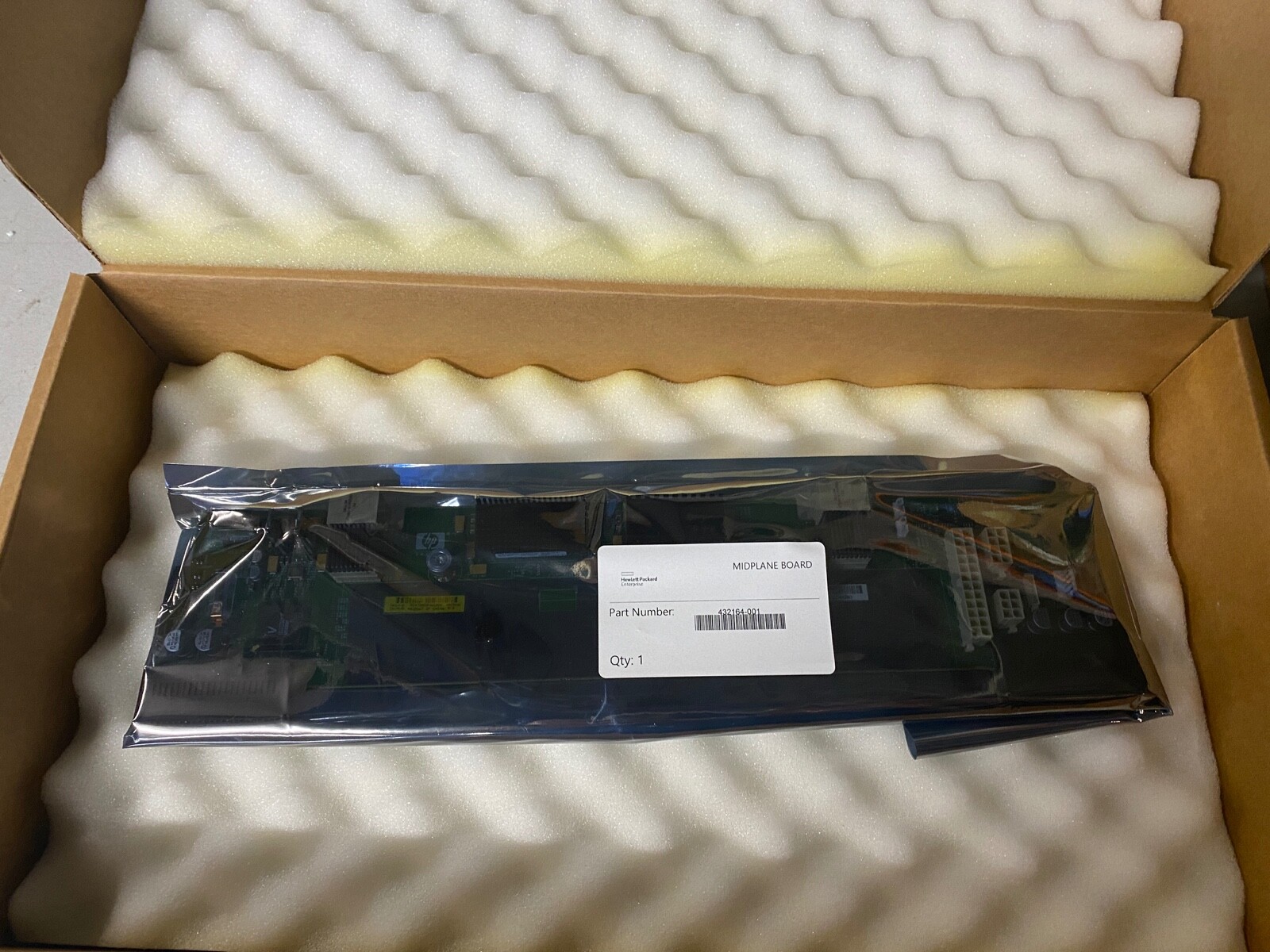 Genunie HP ProLiant 432164-001 DL320s SATA/SAS Midplane Board OEM