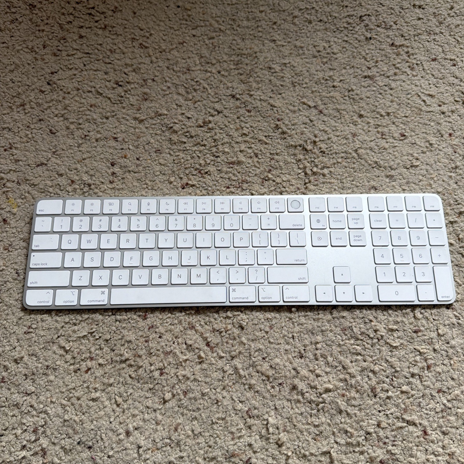 Apple Magic Keyboard With Touch ID and Numeric Keypad White A2520