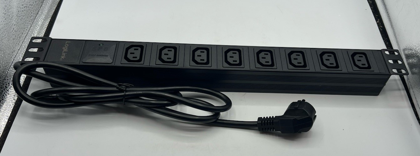 LogiLink PDU8A01 Power Distribution Unit (Pdu)  8 Ac Outlet(S) 1U Black