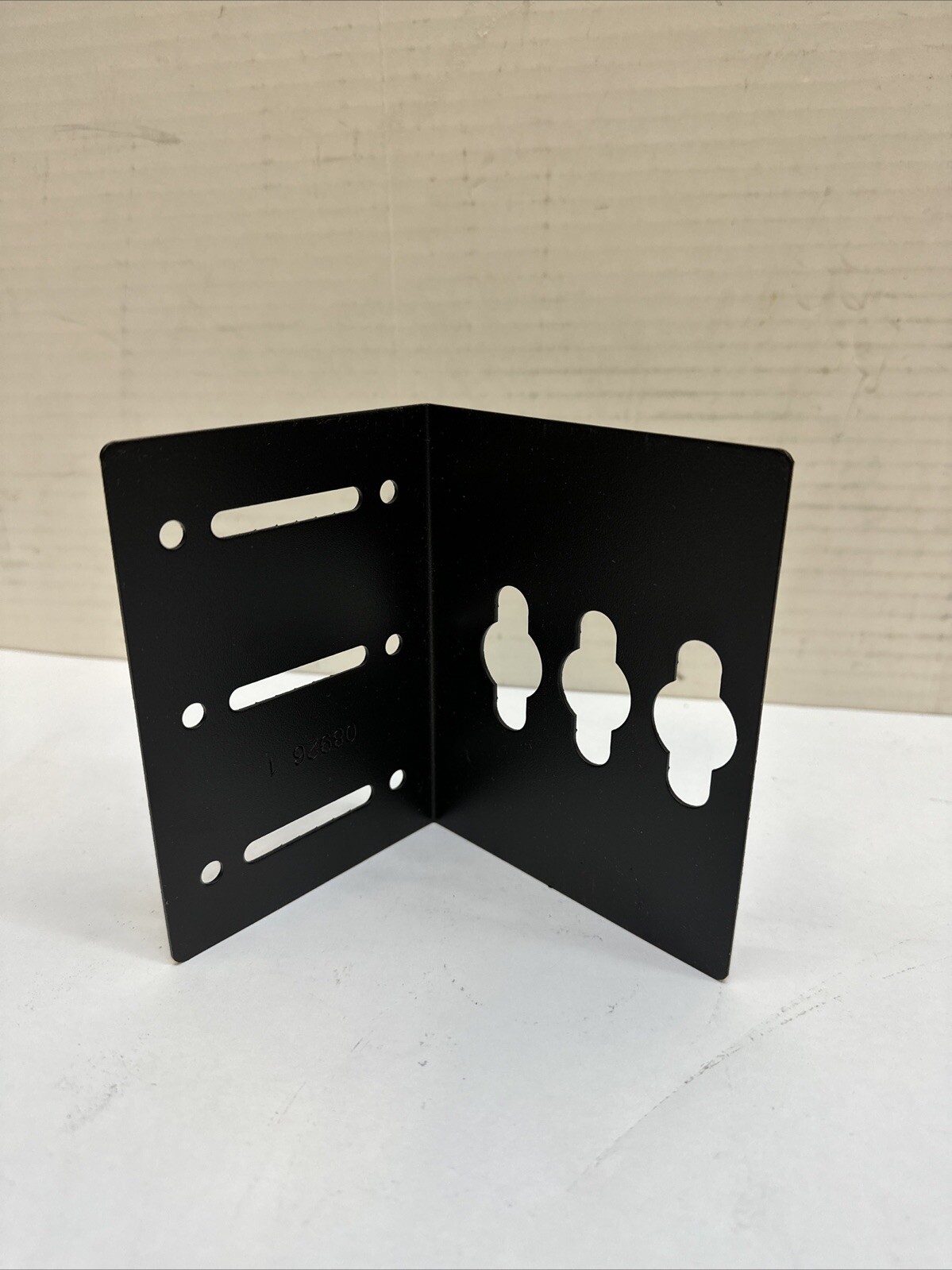 Vertiv Geist Mounting Bracket for Power StripBlack2 TSMX2