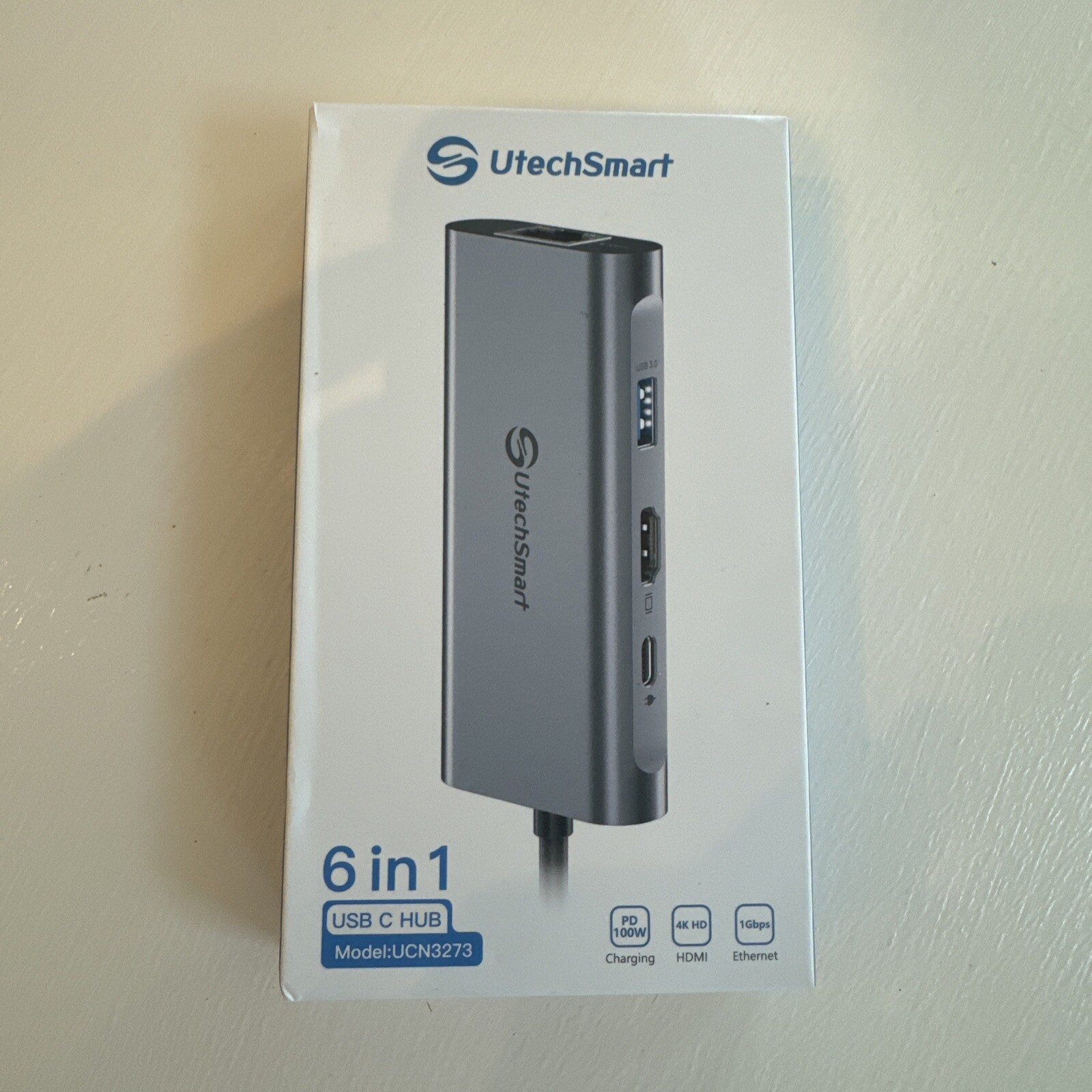 UtechSmart USB-C Hub; 6 in 1 USB C Dock UCN3273 NEW/SEALED