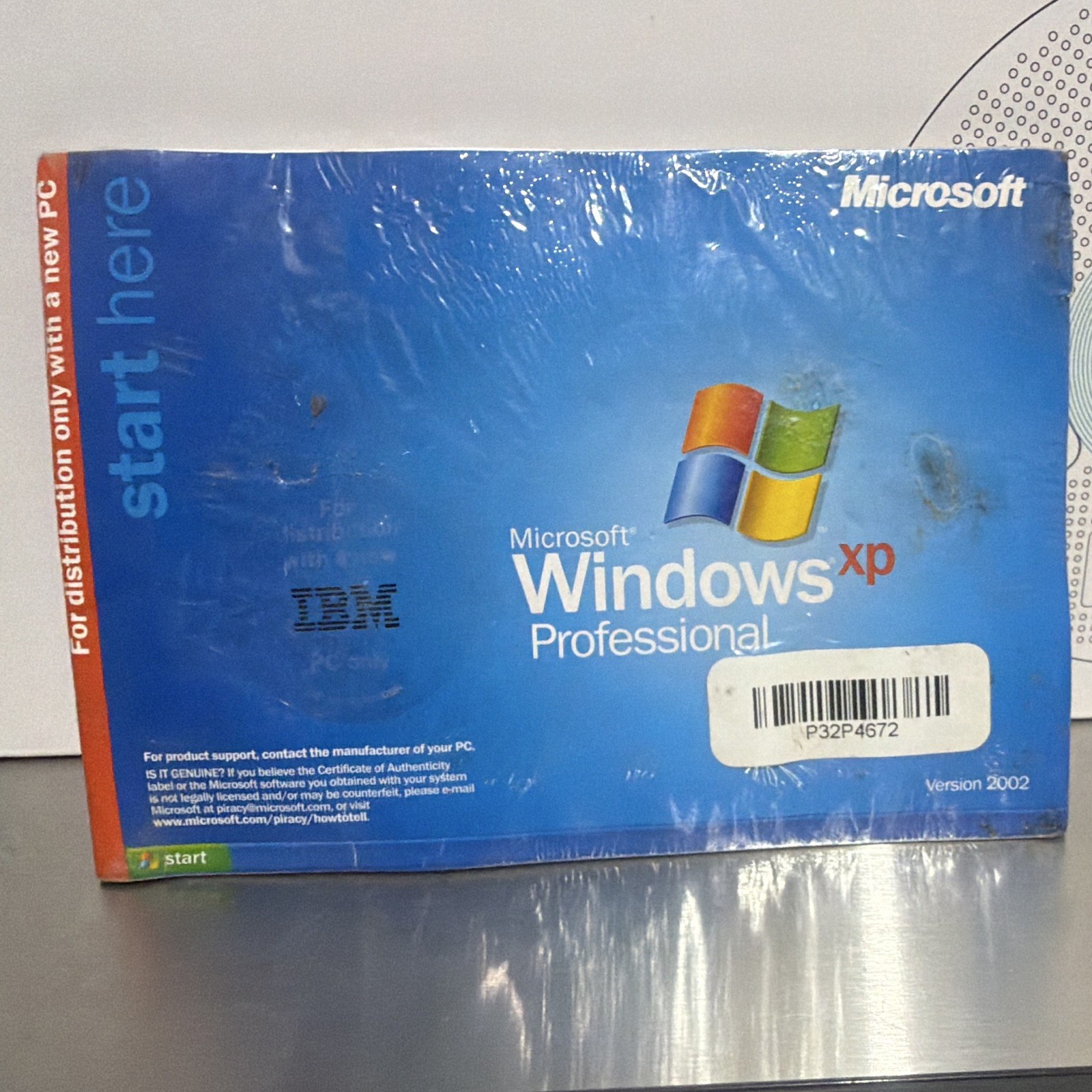 Microsoft Windows XP Professional Version 2002 OEM CD English P32P4672