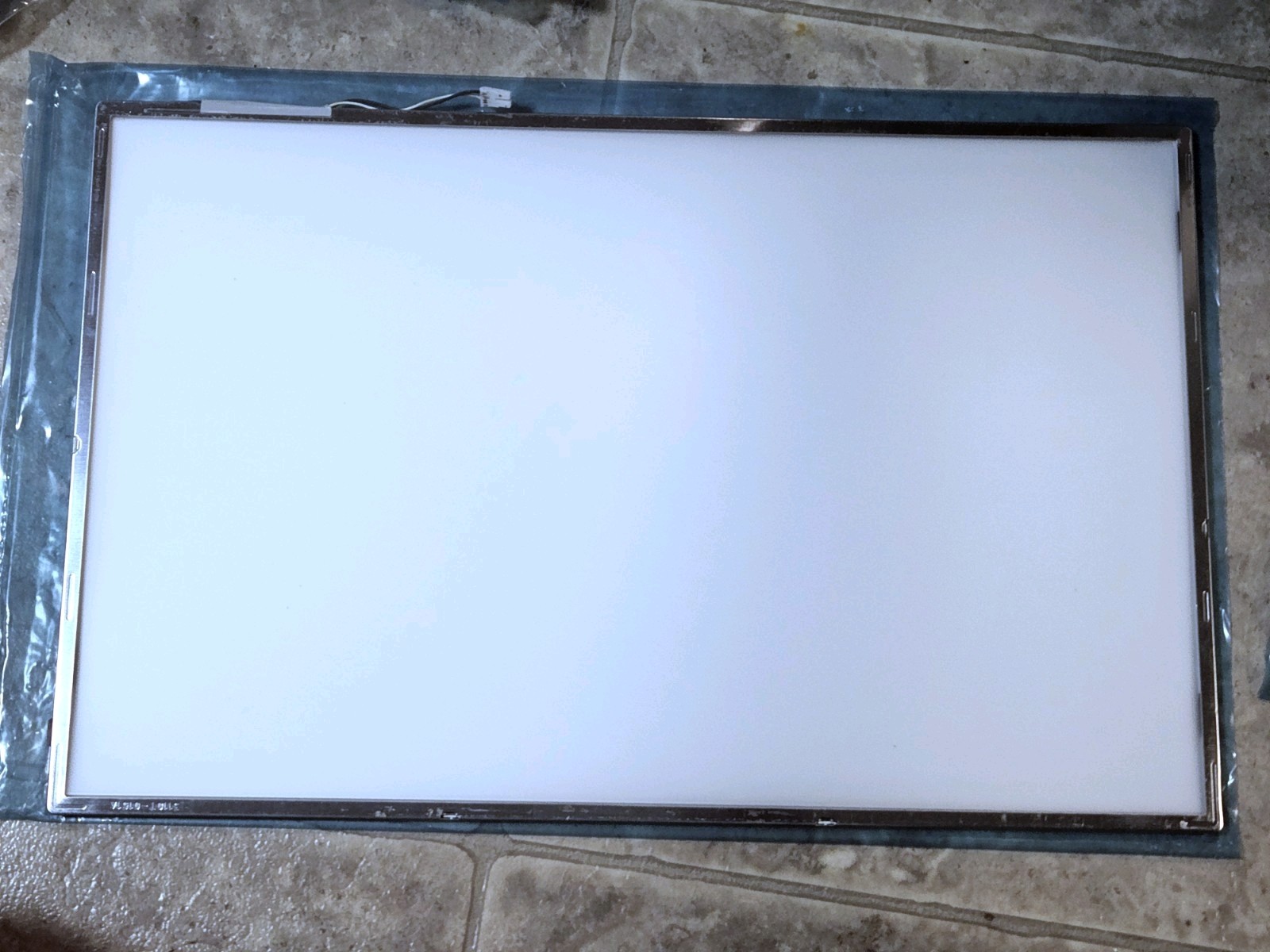 Genuine LG.Philips 17.1" Complete CCFL Backlight and Frame Kit