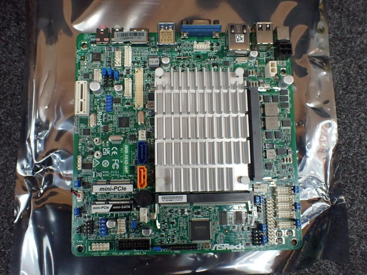 ASROCK IMB-151D-WF Intel Celeron J1900 Mini-ITX Motherboard, No Box