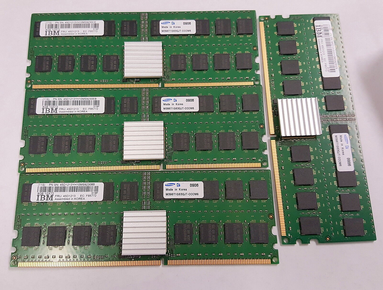 1 x  IBM Power 6  8GB 1GX72 DDR2 400MHz Memory 45D1213 M396T1G63QJT-CCCM6