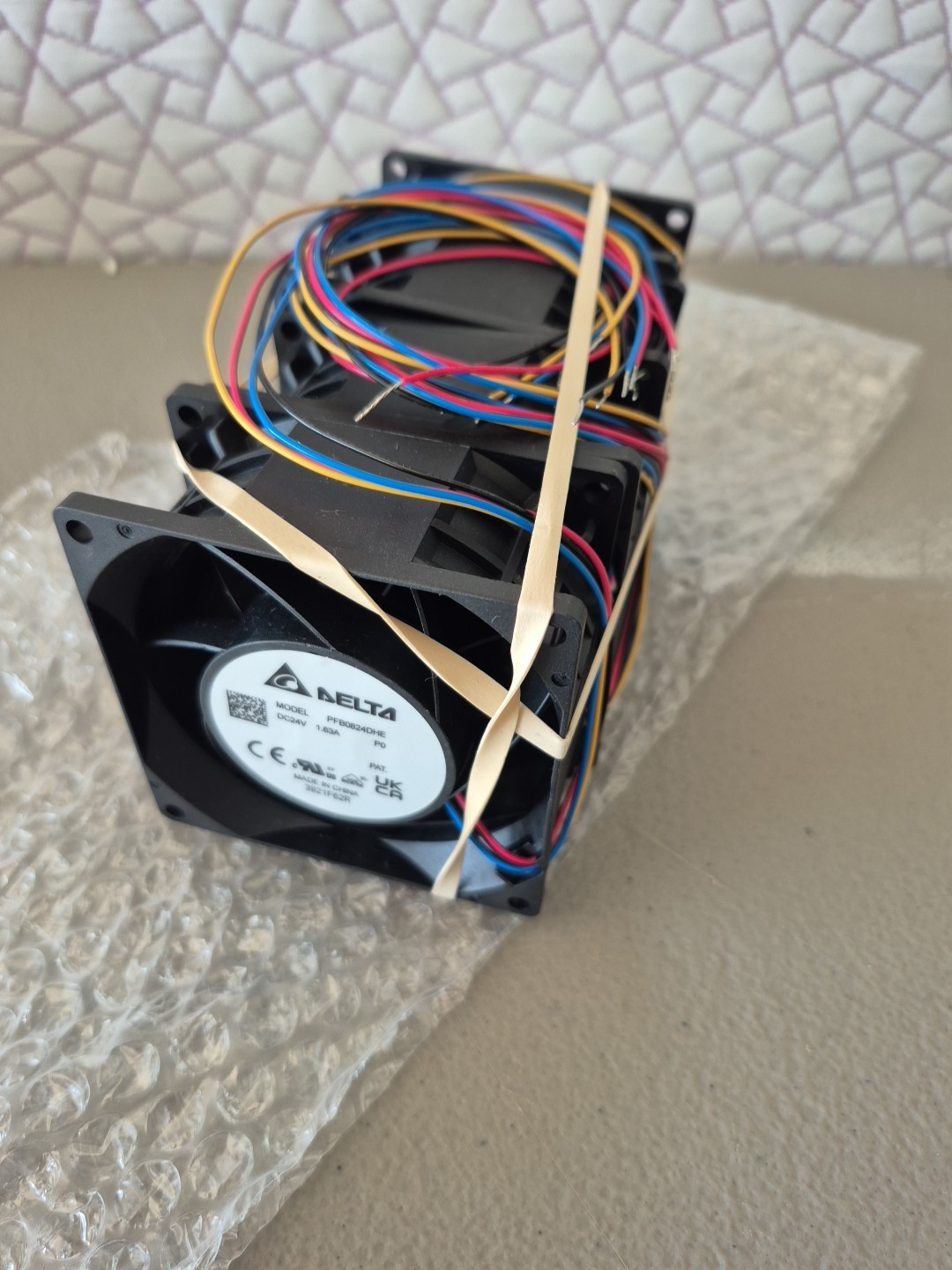 Delta PFB0824DHE DC 24V 1.63A 4-pin Cooling Fan LOT OF 4