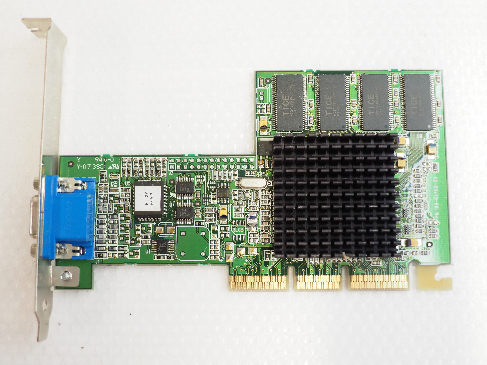 ATI RAGE 1025-B4030 109-65700-20 Xpert 2000 Pro 32MB AGP Graphics Card