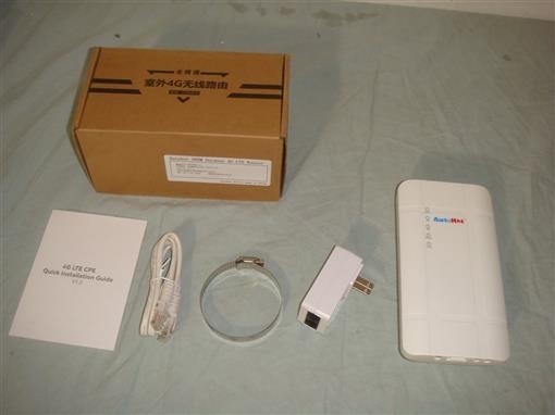 AUTOHOT KuWFi OUTDOOR 4G LTE ROUTER 300Mbps CAT4 W SIM CARD SLOT/24V POE ADAPTER