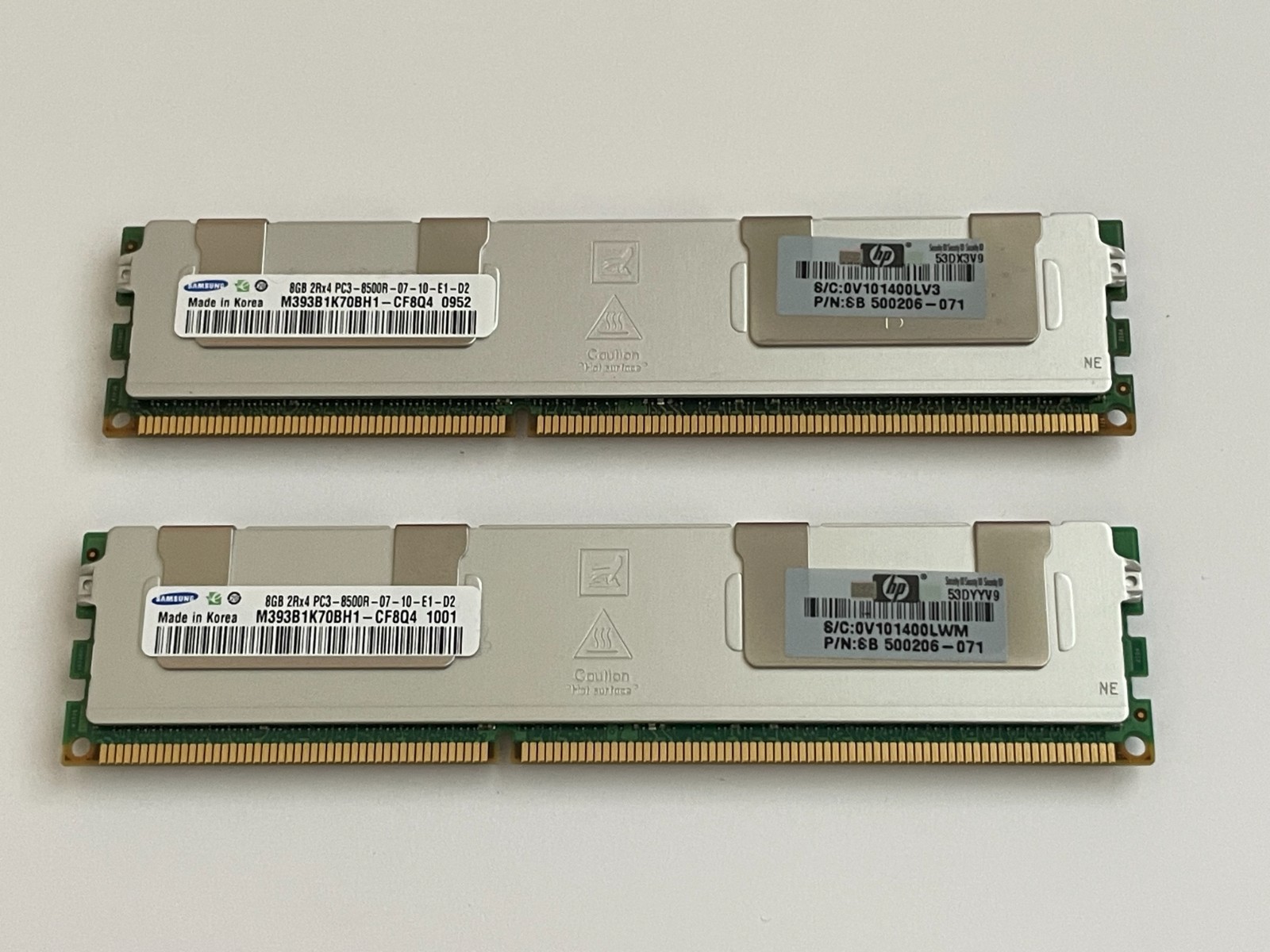 Samsung 16GB Kit (2 x 8GB) PC3-8500R DDR3 1066 ECC Server RAM M393B1K70BH1-CF8Q4