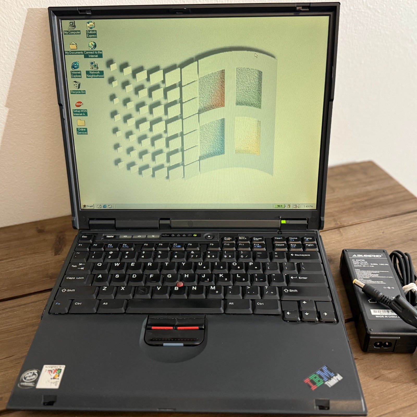 IBM ThinkPad A21e 128MB RAM 20GB HDD Windows 98 SE Working Battery Charger #29