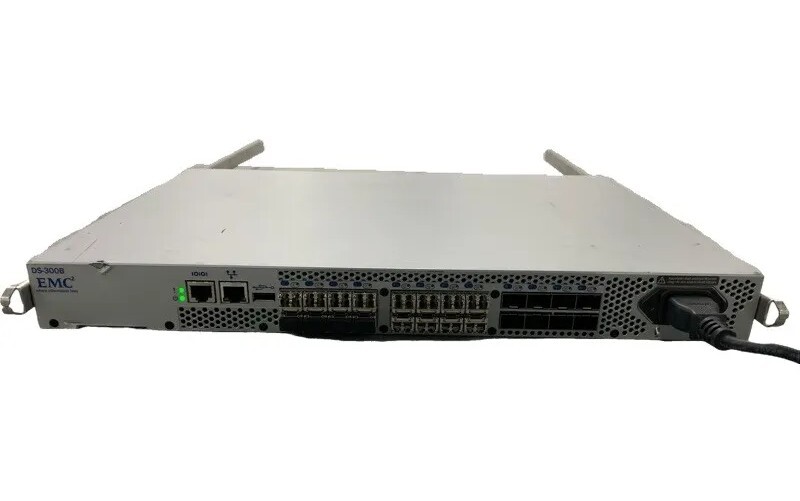 EMC ^2 DS-300B Brocade 300 24x SFP + 2x RJ-45 Fibre Channel Switch 100-652-065