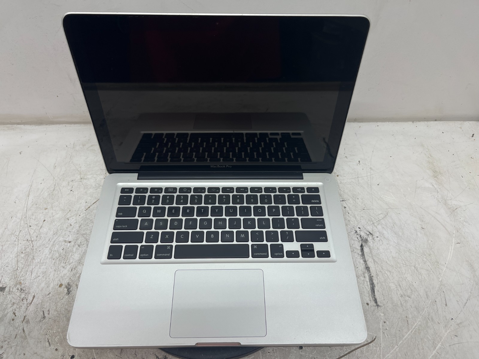 Apple MacBook Pro A1278 Intel Core 2 Duo P8600 2.4GHz 250GB HDD No OS
