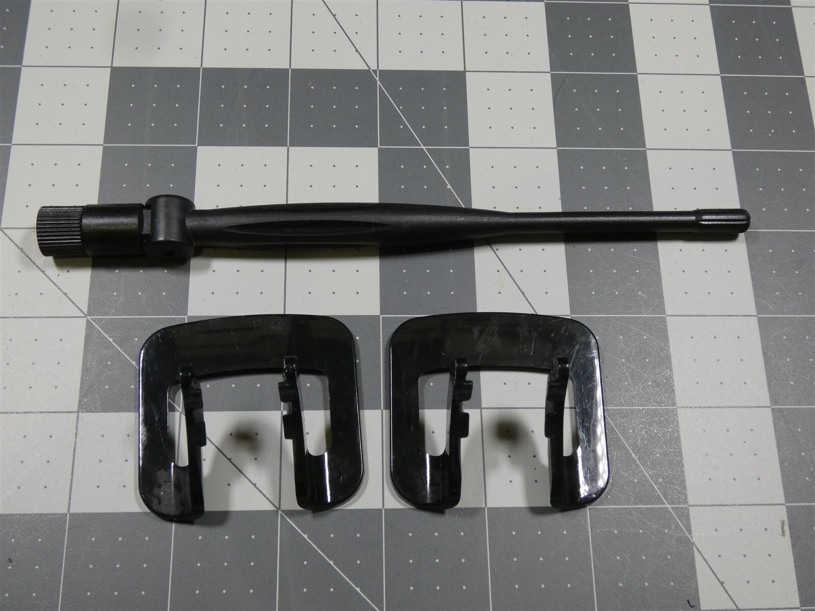 D-Link Gamer Lounge DGL-4300 Router Antenna & Stands