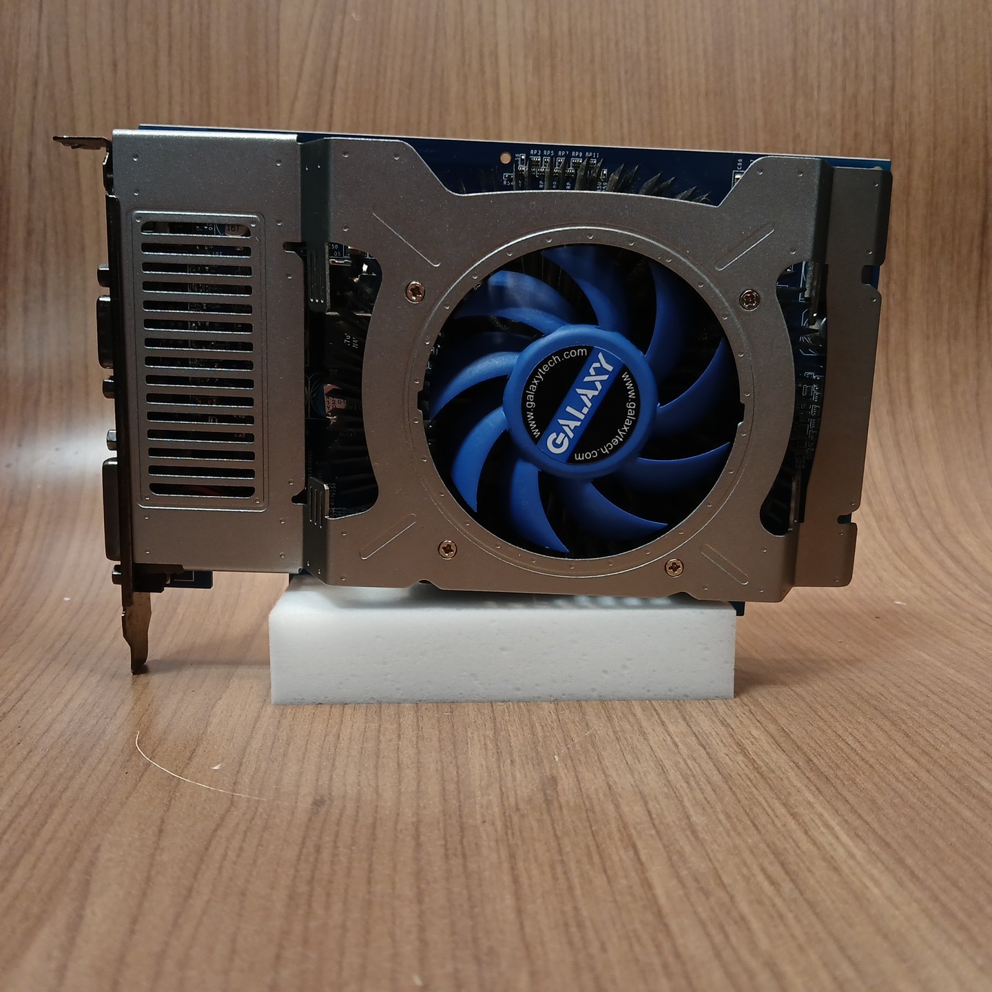 Galaxy Nvidia GeForce GT240 512MB GDDR5 1GB PCIe GPU Untested