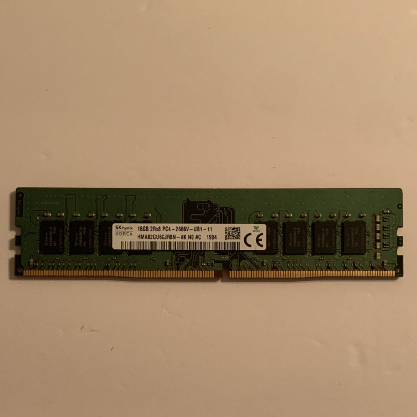 SK hynix 16GB DDR4 DIMM PC4-2666V Server Memory HMA82GU6CJR8N-VK
