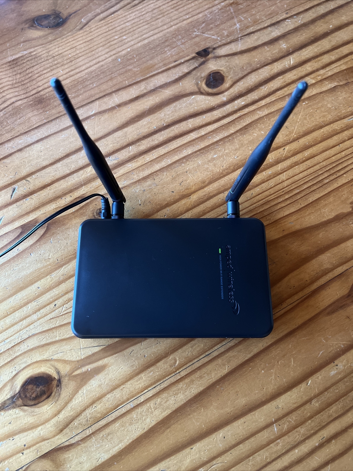 Amped Wireless SR10000 Hight Power Wireless-N 600mW Range Extender