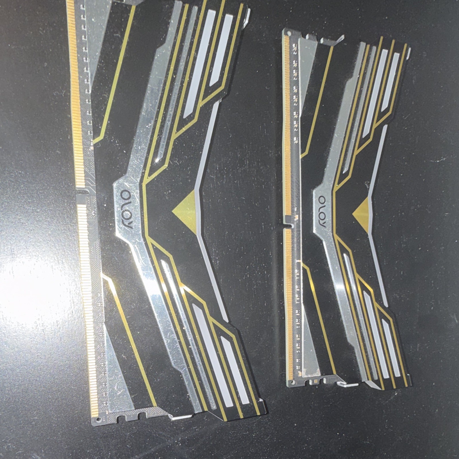 OLOy DDR4 SDRAM UDIMM 288-Pin Desktop RAM Memory Modules 2-Pack (2) 2x8GB
