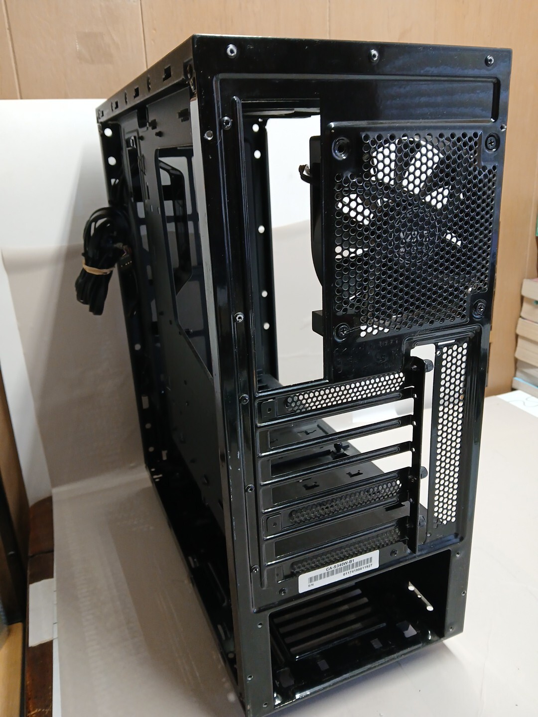 NZXT S340 CA-S340W-B1 Glossy Black Mid Tower Computer Case New Open Box