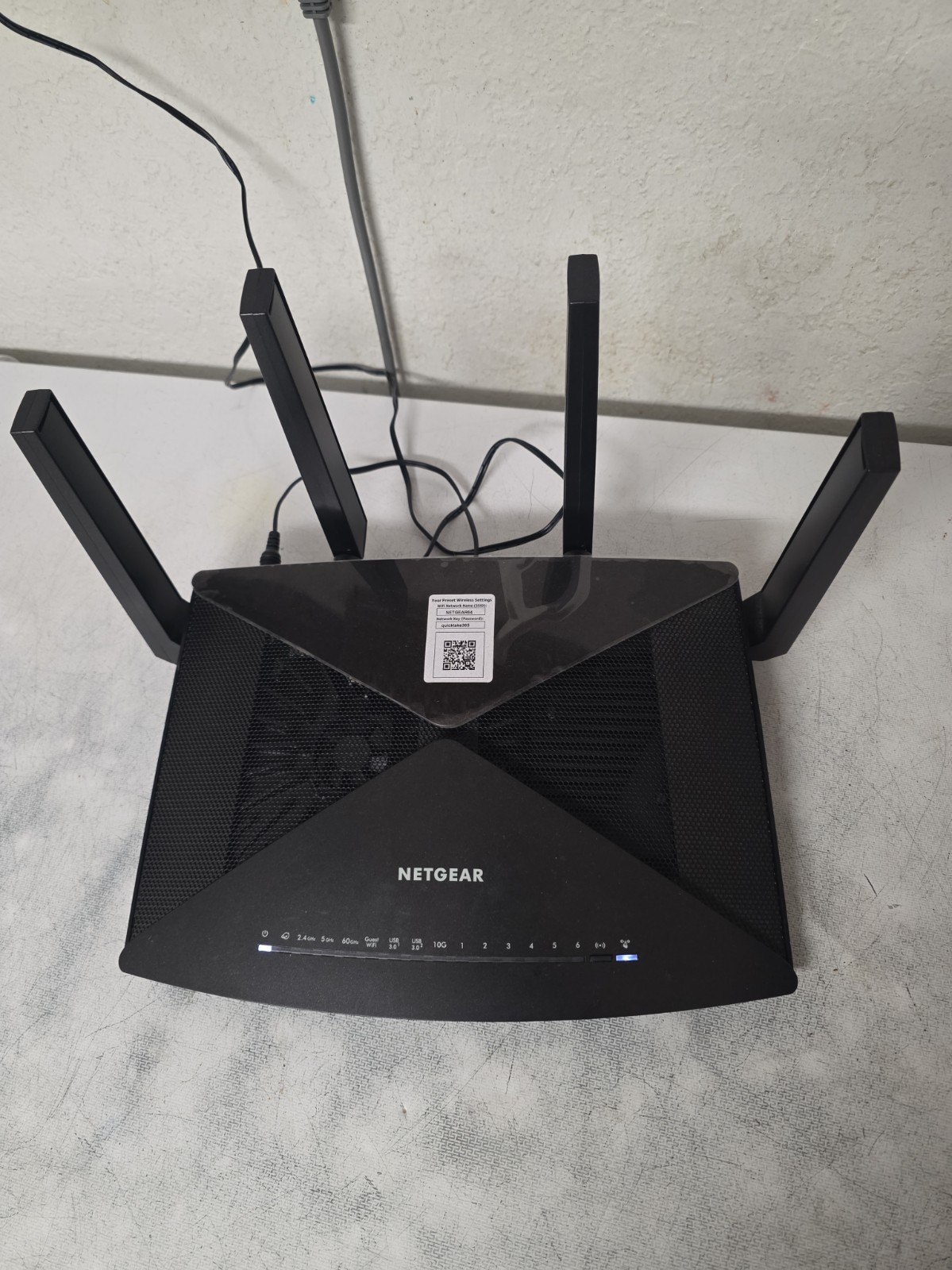 NETGEAR Nighthawk X10 AD7200 Tri-Band Wireless Router R9000 Black