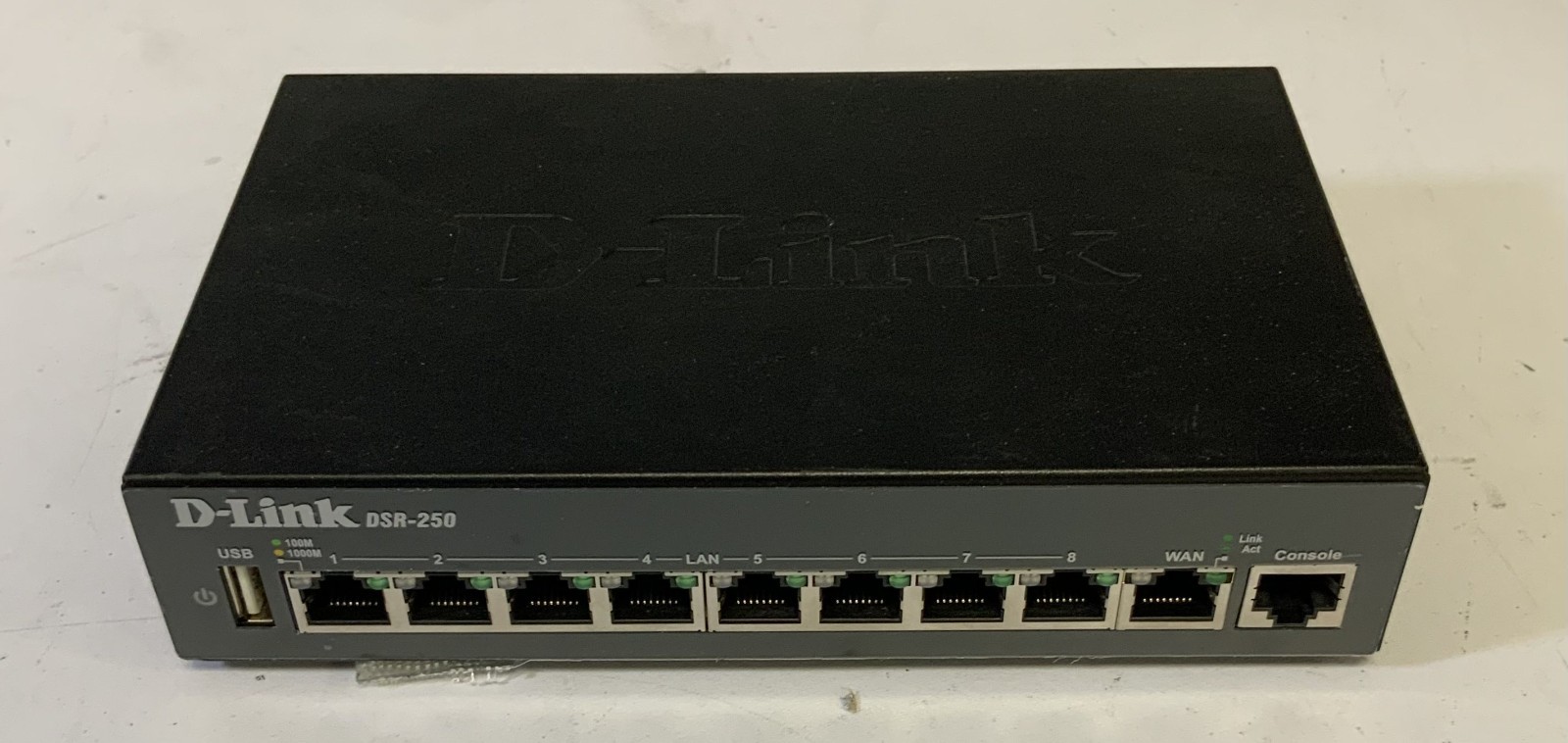D-Link DSR-250 Unified Services VPN Router (BSR250L ....A4), Black "U3B"