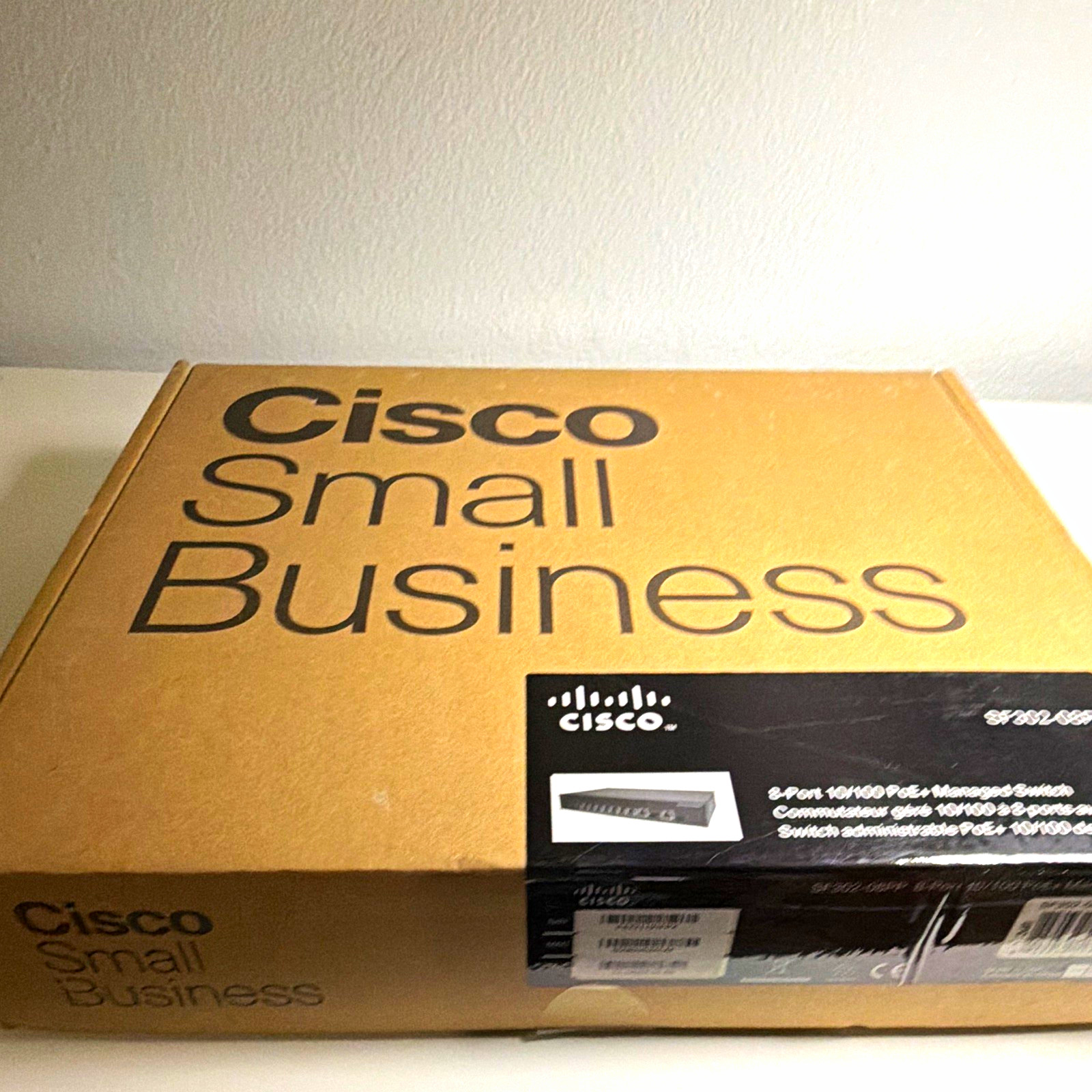 Cisco SF302-08PP 8-Port PoE+ Fully Managed Fast Ethernet Desktop Switch