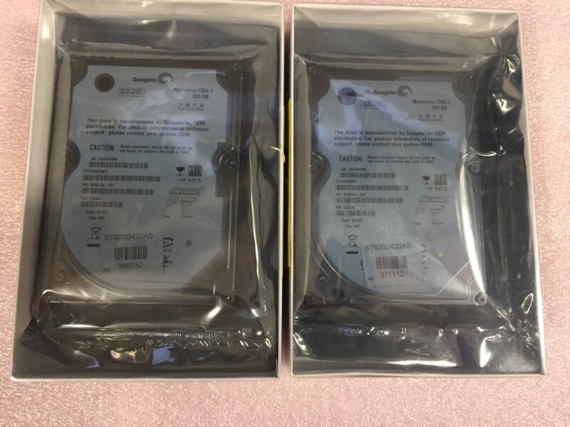 ST9200420AS PN: 9FW144-501 FW: 3.AAA 5SH03ZB6 Seagate 200GB  Hard Drive lot of 2