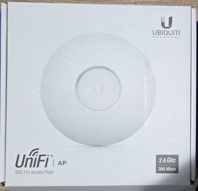 Ubiquiti UniFi UAP  W/ POE Injector - 2.4GHz Tested Working