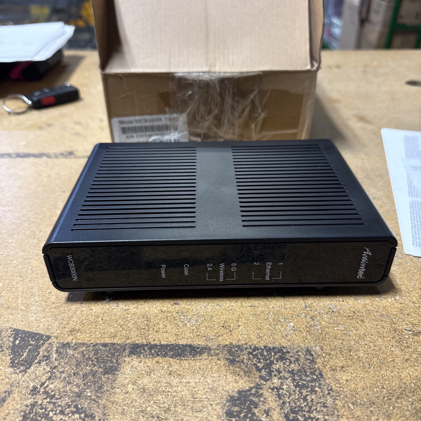 Actiontec Single Dual-Band Wireless Network Extender WCB3000N - With Cords