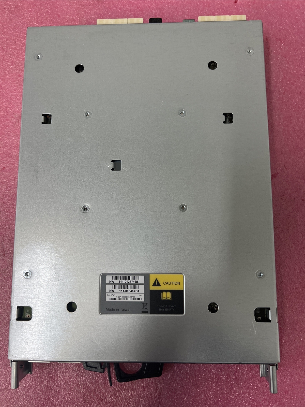 NetApp NA-111-01287+B6 Disk Array Controller NA-111-00846+D4