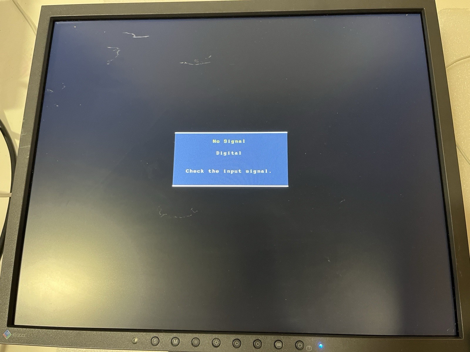 EIZO RadiForce MX191 19" Medical Monitor - Powers On, SCREEN SCRATCHES