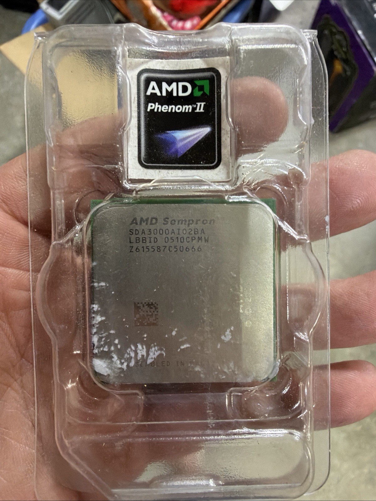 AMD Sempron 3000+ 1.8GHz Socket 754 CPU SDA3000AI02BA OEM Tray Sealed