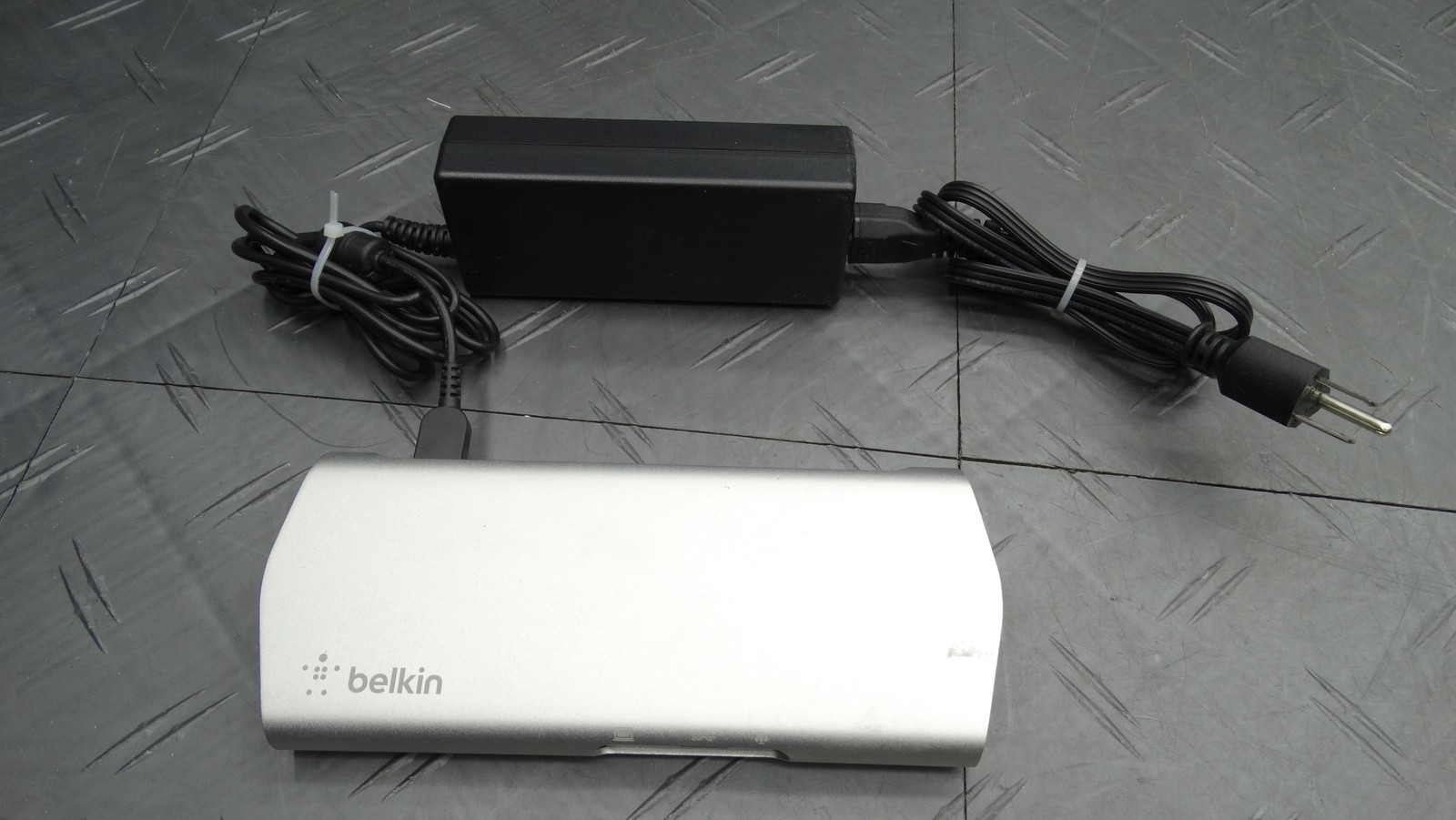 Belkin F4U093 USB-C 3.1 4K HD Express Dock Station w/ Power Adapter