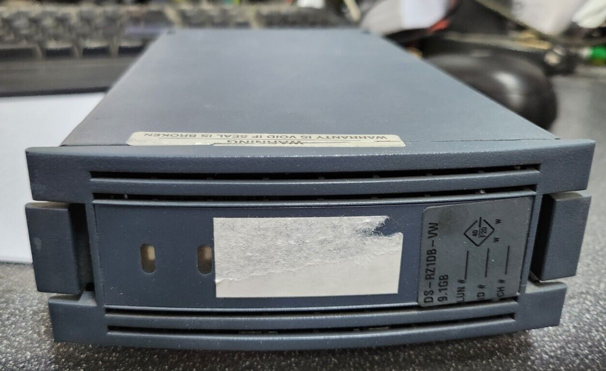 DEC DS-RZ1DB-VW / 70-31468-27 Digital Corp. StorageWorks 9.1GB Hard Disk Drive**