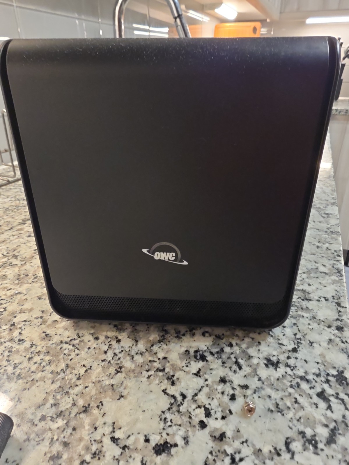 Other World Computing (OWC) Mercury Helios FX Thunderbolt 3 External GPU