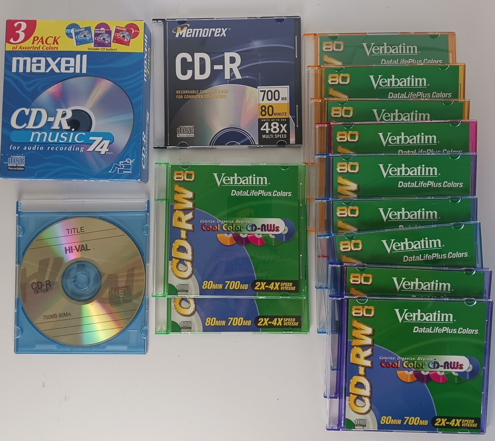 Lot Of 16 CD-R And CD-RW, NEW, 11 Verbatim Cool Color, 1 Memorex, 3 Maxell, 1 Hi