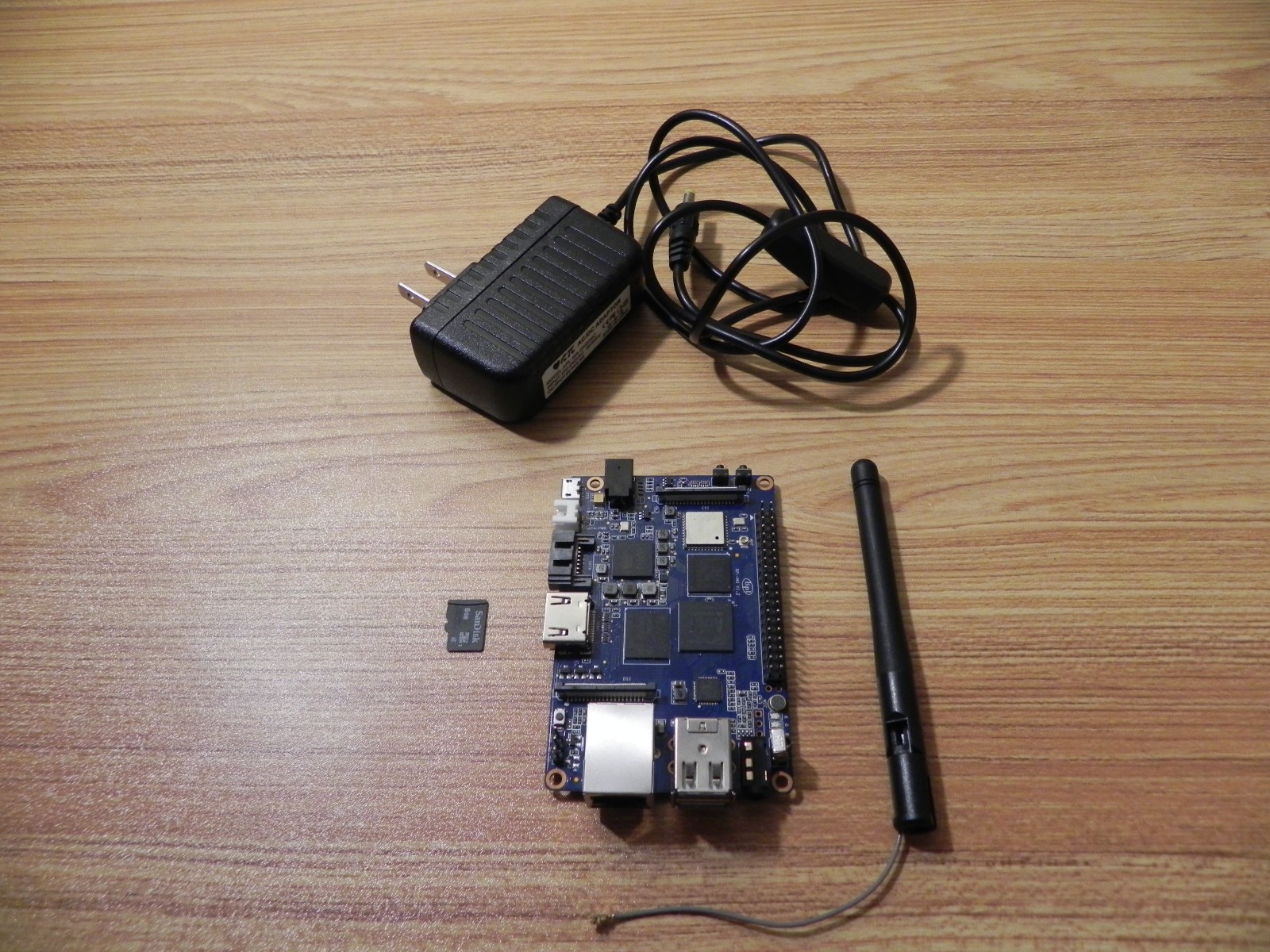 Banana Pi M3 A83T Octa-Core (8-core) 2GB RAM with WiFi Bluetooth 8GB SD Card