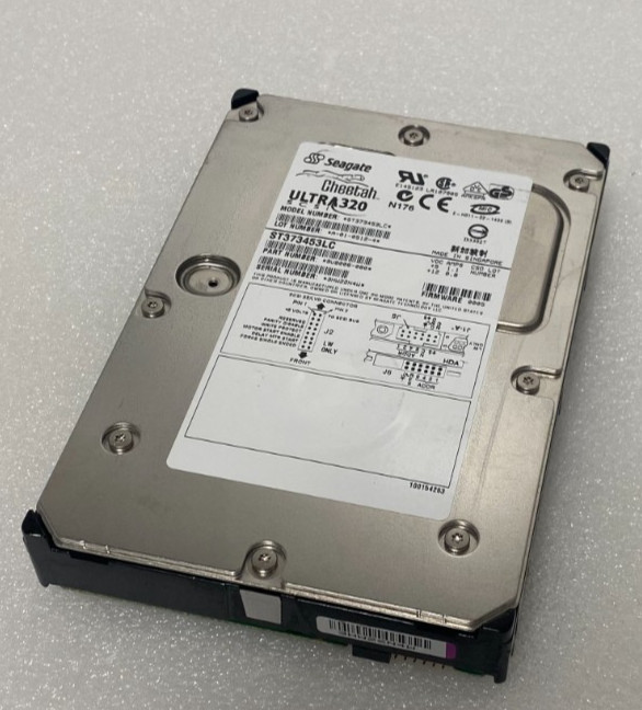 Seagate ST373453LC 73GB 15K RPM 3.5" Ultra U320 8 Pin Drive