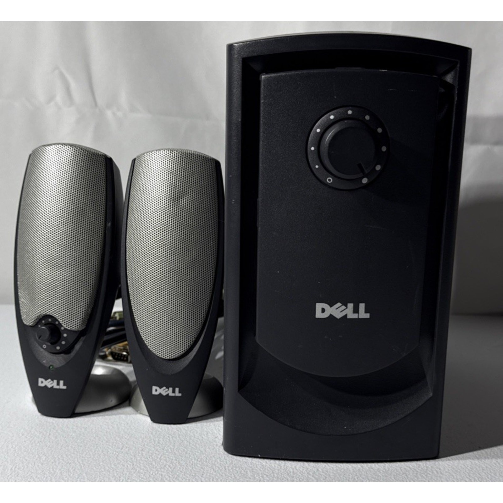 Dell A425 Zylux Multimedia Computer Speaker System Powered Subwoofer NOT TESTED