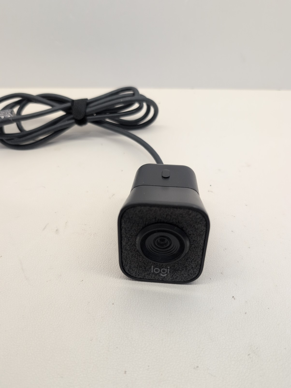 Logitech StreamCam Plus 1080 Webcam Live Streaming Content Creation Read desc #2