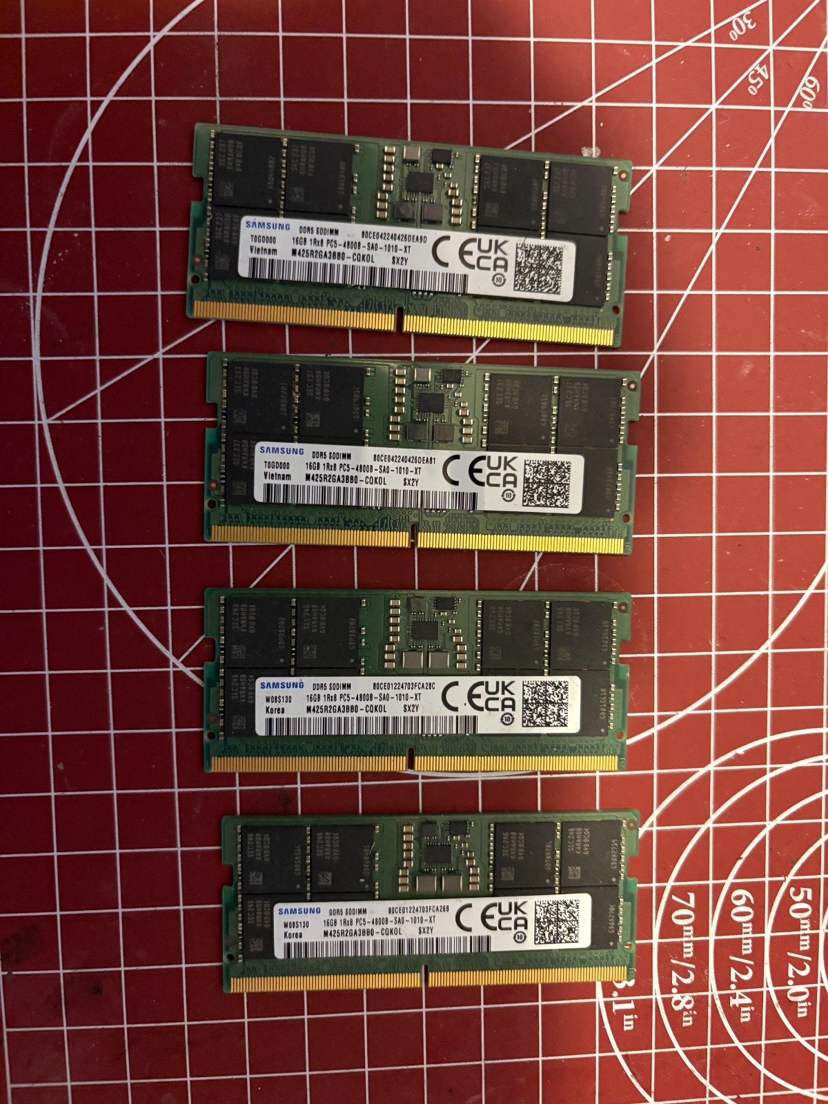 Samsung (M425R2GA3BB0-CQK0L) 16gb ddr5 4800mhz sodimm