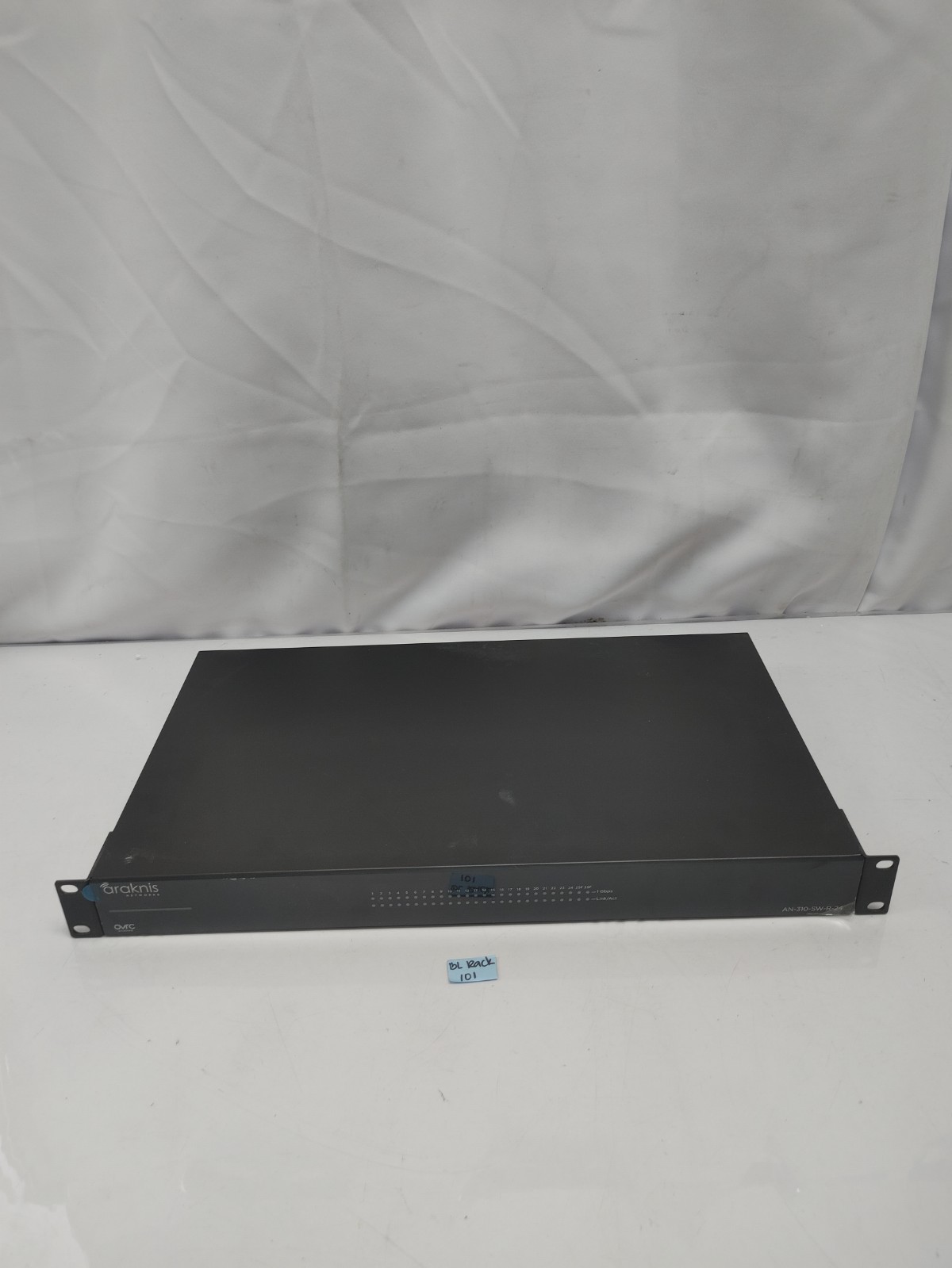 Araknis Networks AN-310-SW-R-24-PoE 24-Port Gigabit PoE Managed Switch *NO BOX*