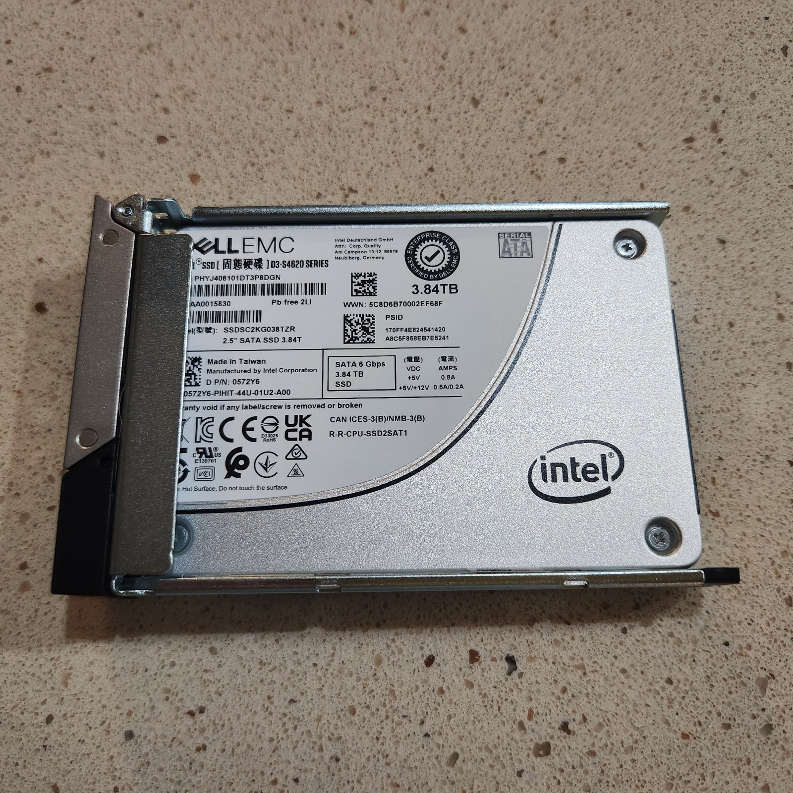Intel D3-S4620 3.84TB SATA 6Gb/s SSD 3D TLC 2.5" Solid State Drive SSDSC2KG038TZ