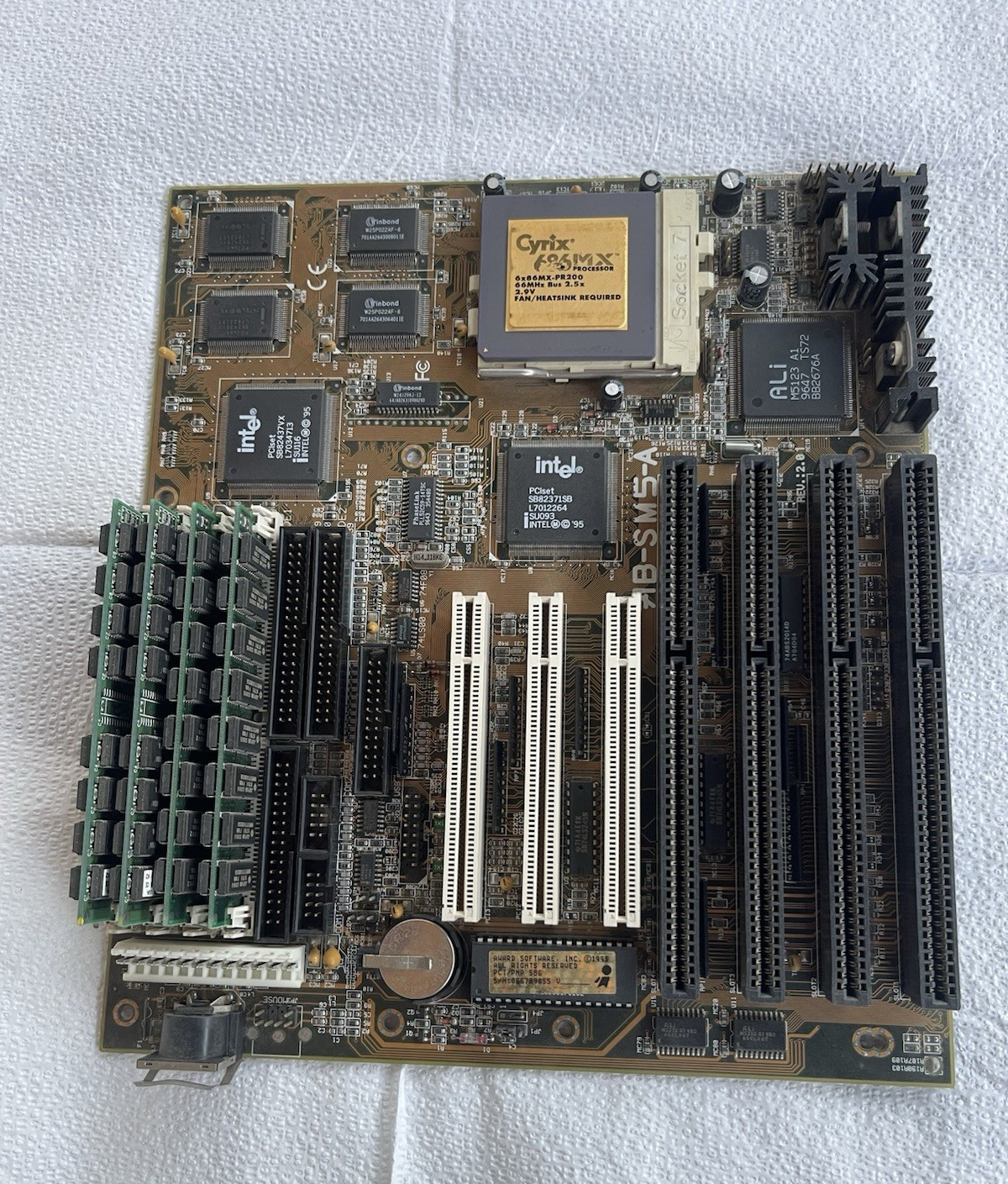 Vintage Retro Gaming ABit AB-SM5-A Motherboard w/ Processor, Memory cards