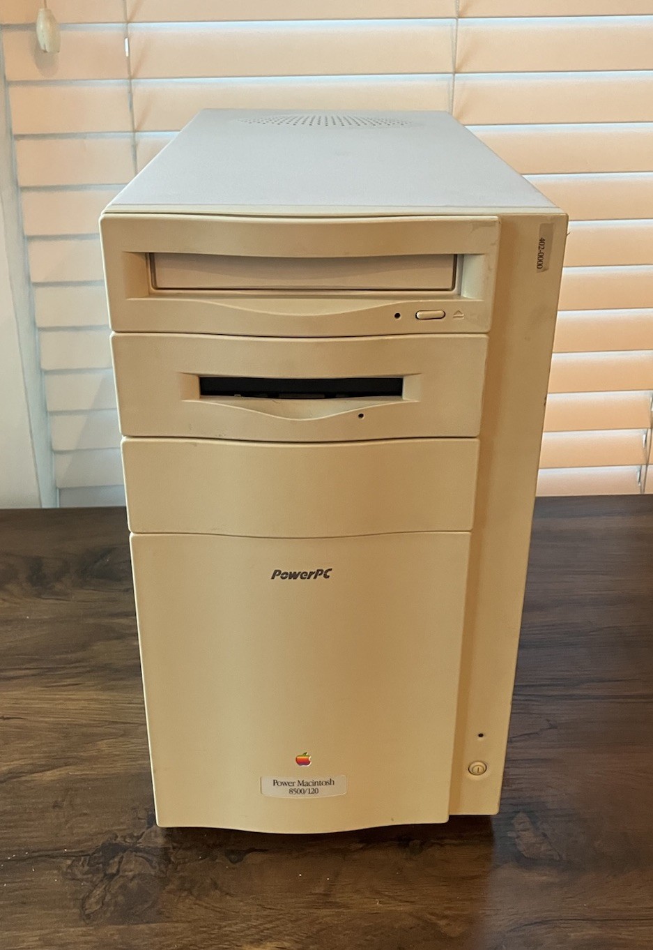 Apple Power Macintosh 8500/120 WITH  MaxPowr Pro 250/125 CPU Upgrade WORKS