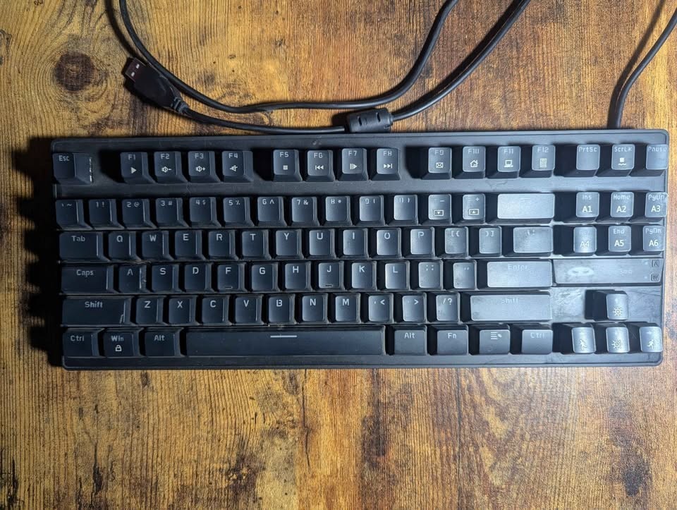 MAGEGEE MK1 MECHANICAL RGB BACKLIT GAMING KEYBOARD 87 KEY WITH BLUE SWITCHES