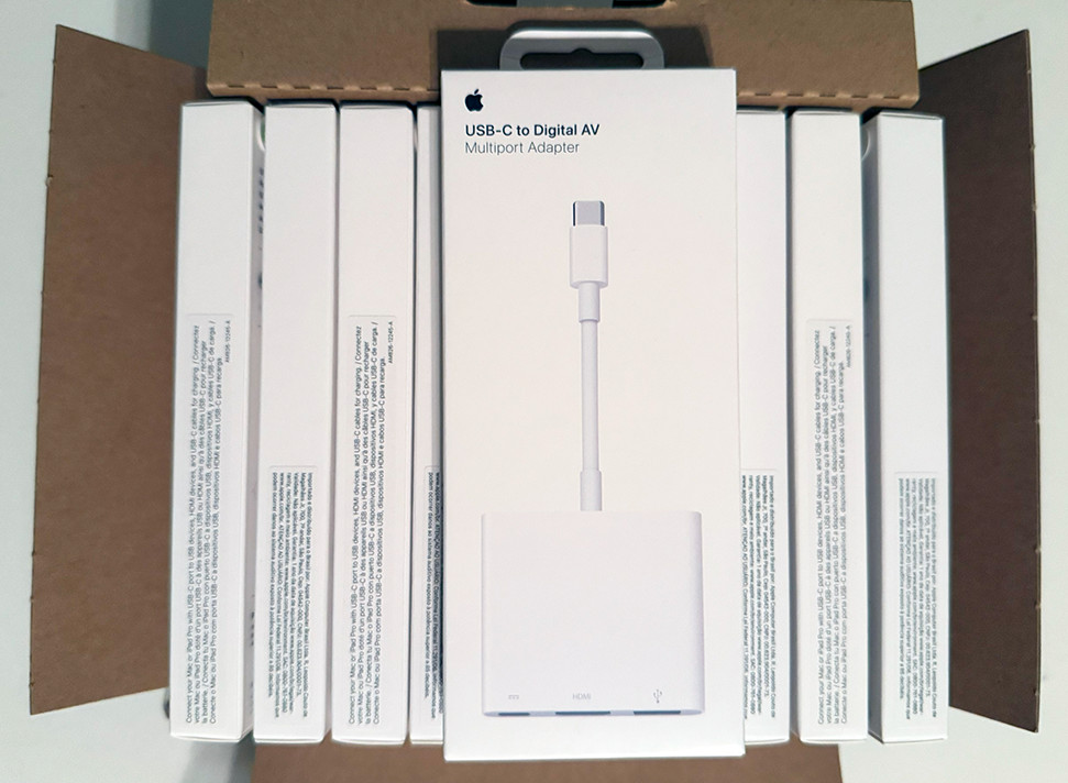 LOT OF (50) OEM APPLE USB-C To Digital AV Multiport MUF82AM/A A2119 - BRAND NEW