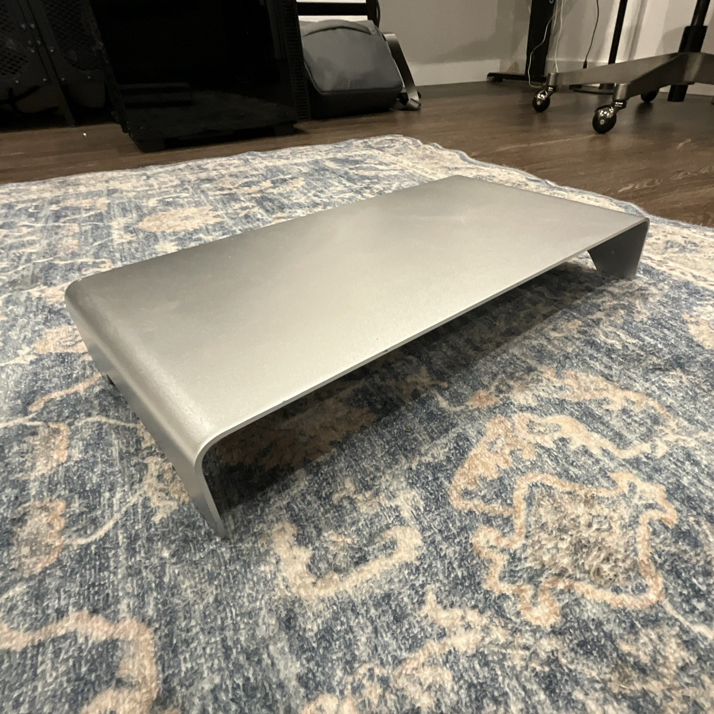 Innovera Silver Fixed Monitor Stand Riser for 1 Monitor Desktop