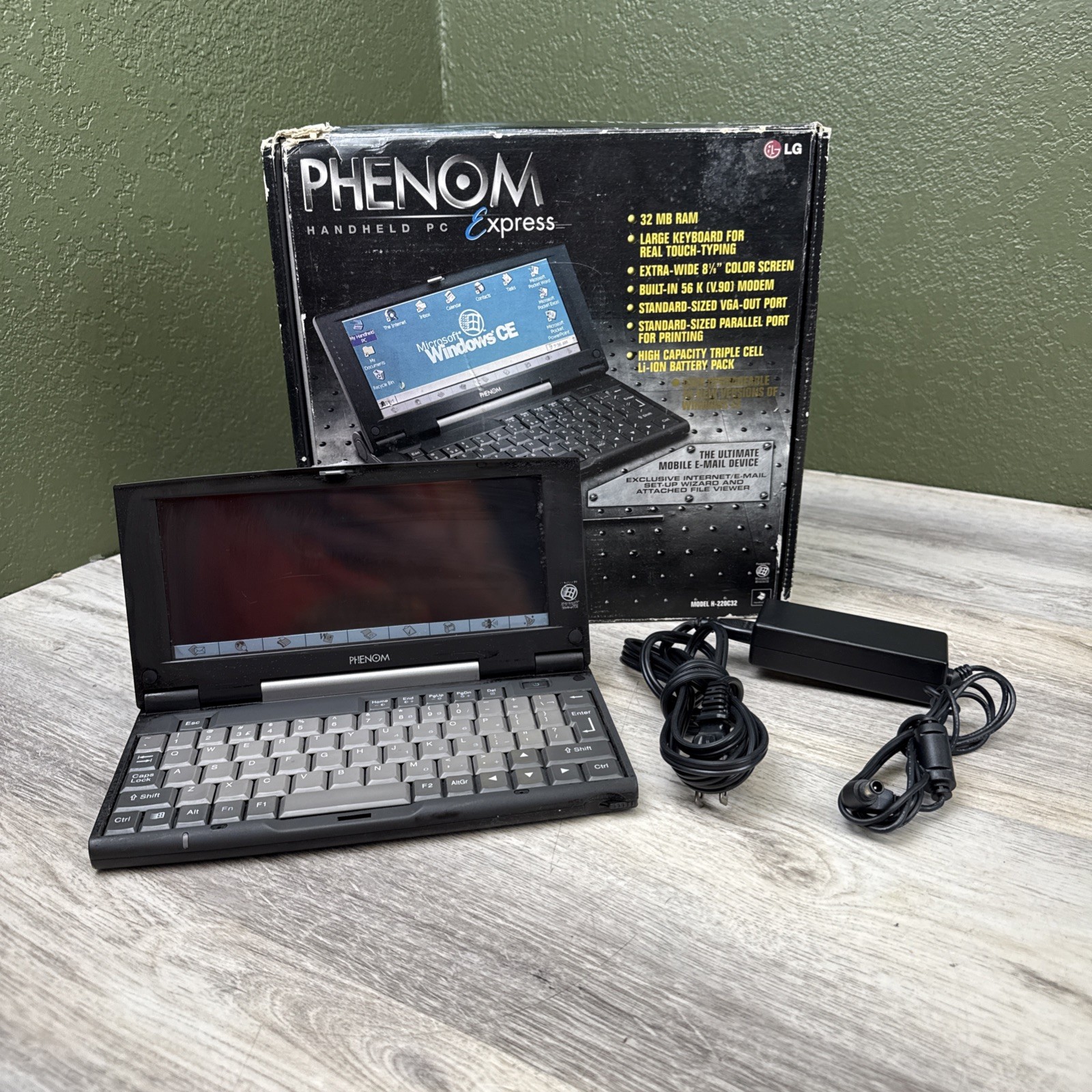LG Phenom Handheld PC H-220C32 Very Rare With Box + Extras For Parts Or Repair