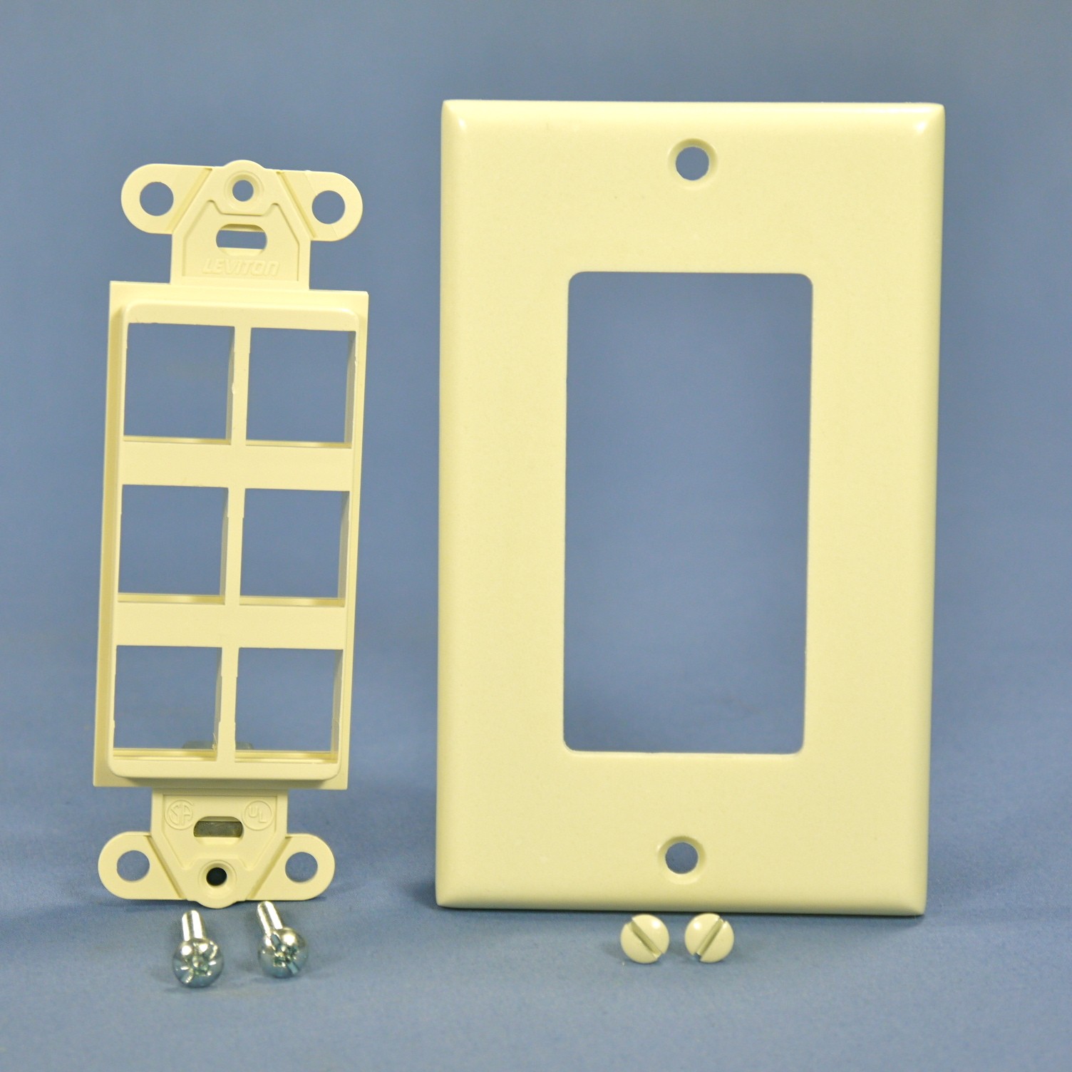 Leviton Almond 1-Gang 6-Port Decora Quickport Insert w/ Wallplate Cover 41646-A